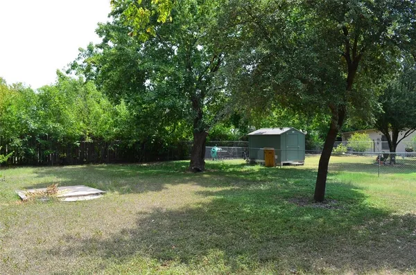 $2,400 | 6400 Santos Street, Austin, TX 78741