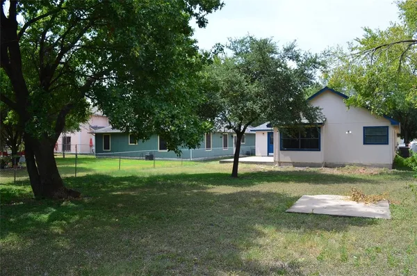 $2,400 | 6400 Santos Street, Austin, TX 78741