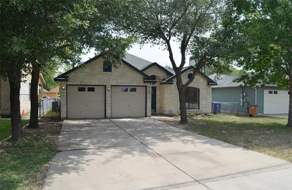 $2,400 | 6400 Santos Street, Austin, TX 78741