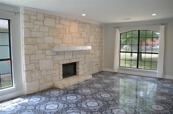 $2,400 | 6400 Santos Street, Austin, TX 78741