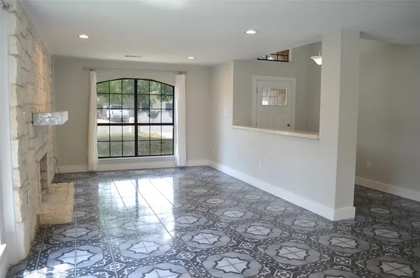 $2,400 | 6400 Santos Street, Austin, TX 78741