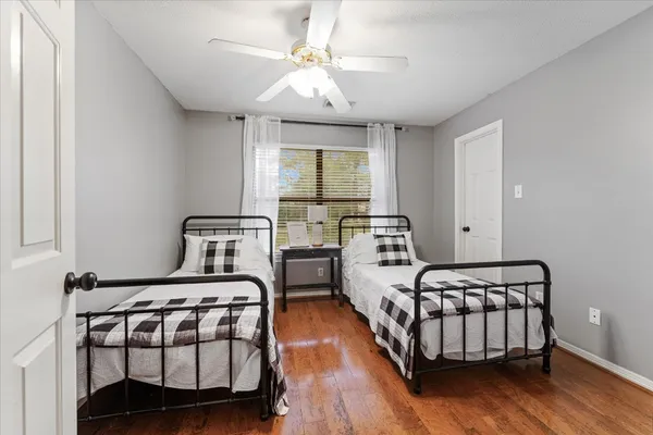 $999,950 | 1019 Towering Oaks Street, Magnolia, TX 77355
