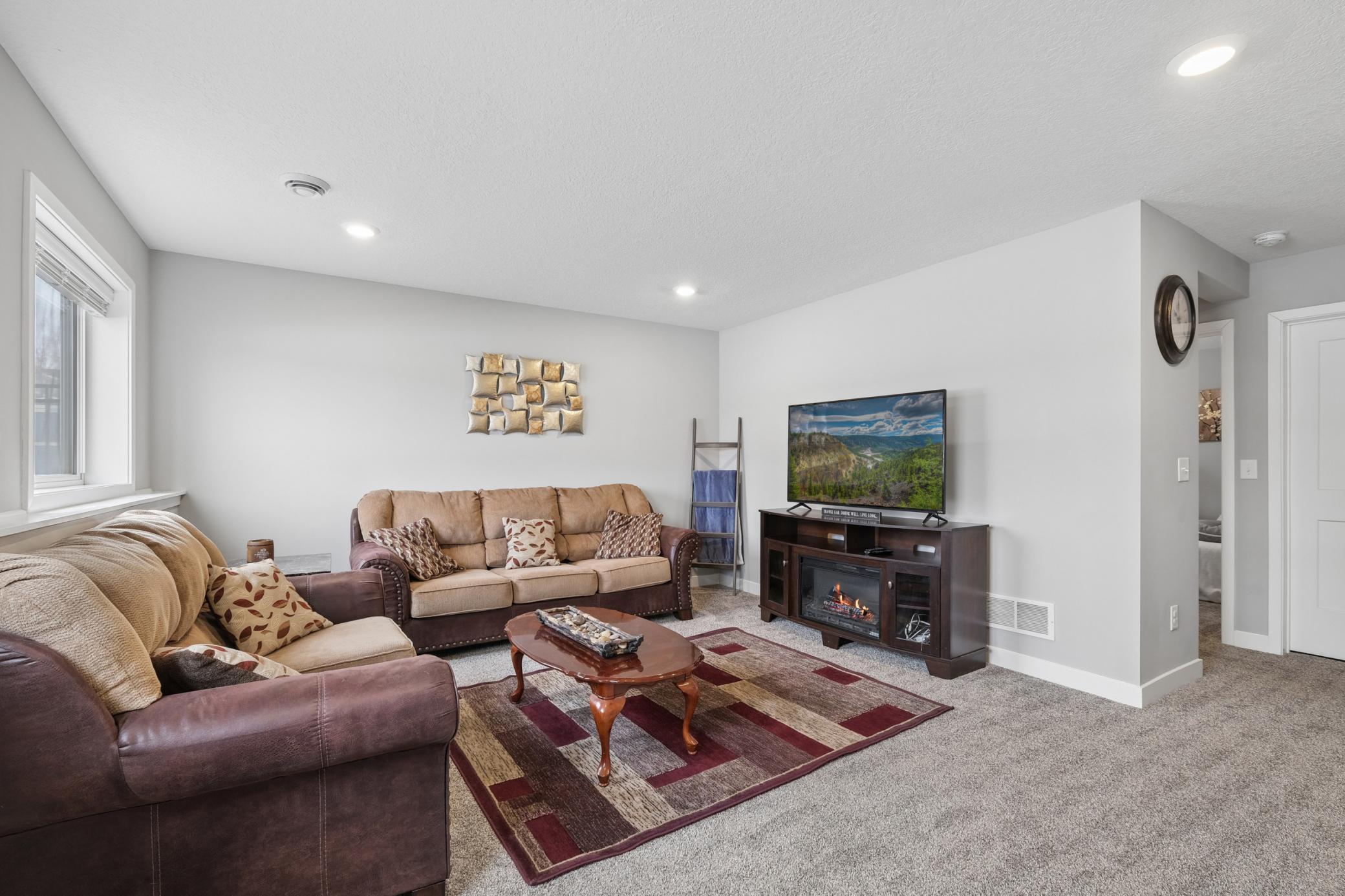 1360 Chestnut Circle Carver, MN 55315 - Photo 22 of 34