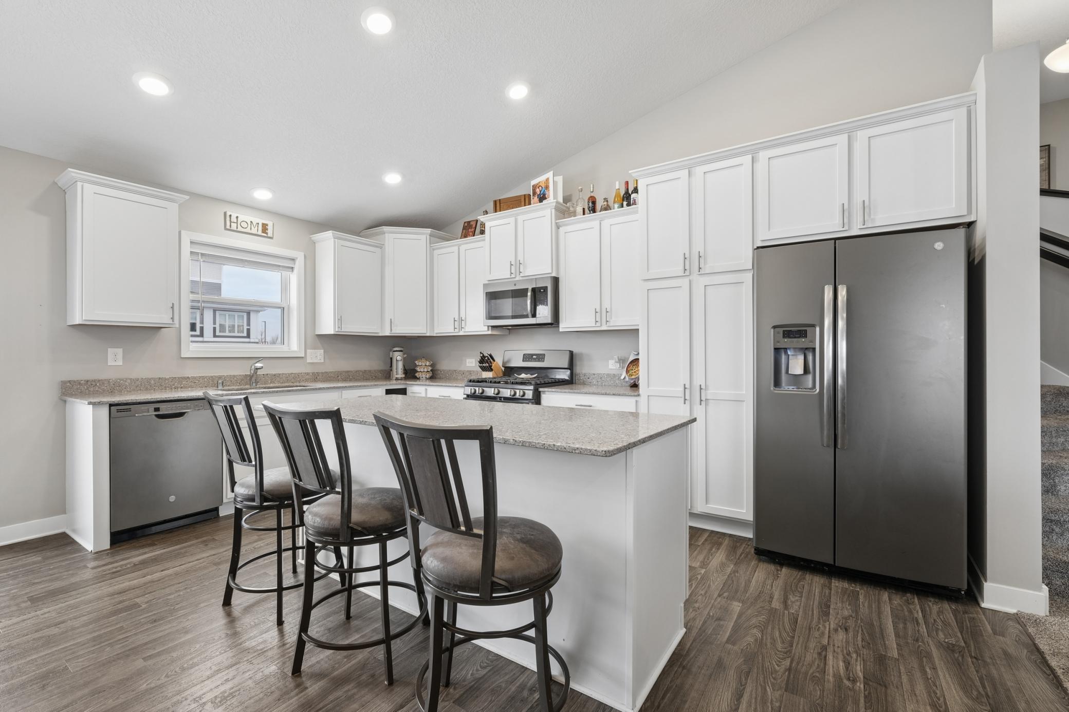 1360 Chestnut Circle Carver, MN 55315 - Photo 8 of 34