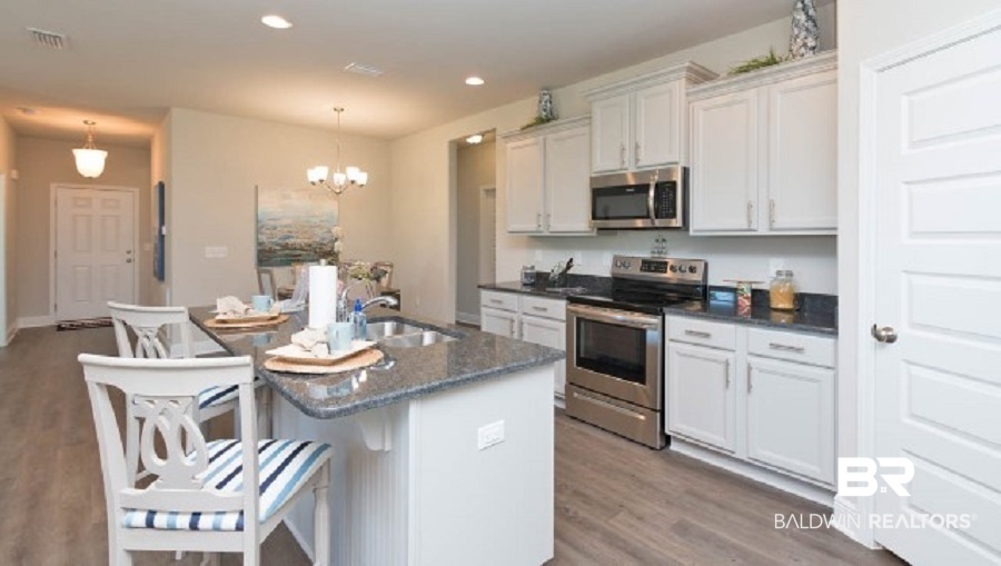 9324 Eiland Drive, Unit 57 Foley, AL 36535 - Photo 9 of 22 Kitchen