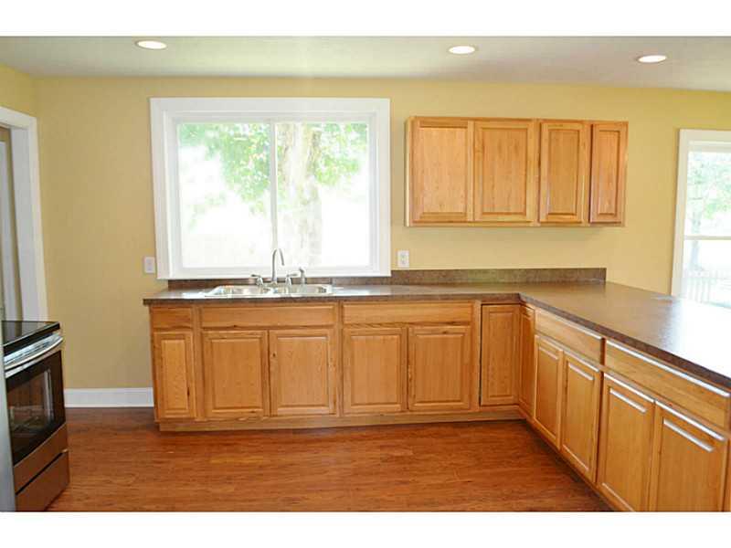 215 East Thompson Road Indianapolis, IN 46227 - Photo 5 of 19 Gallery Image 5