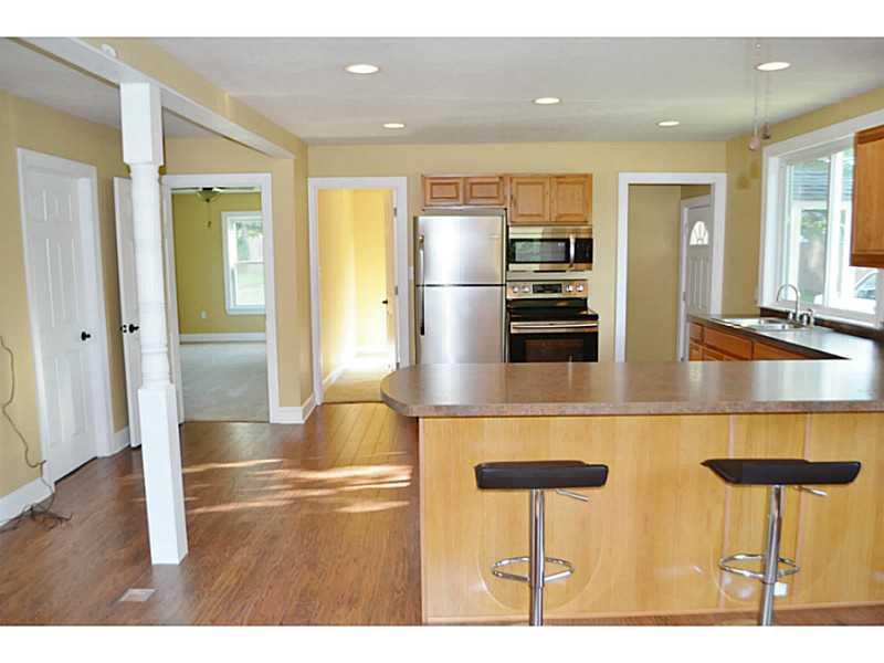 215 East Thompson Road Indianapolis, IN 46227 - Photo 8 of 19 Gallery Image 8
