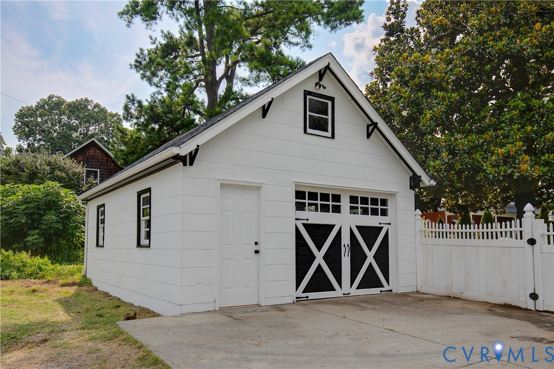 2402 Riverside Drive Richmond, VA 23225 - Photo 44 of 50 a view of outdoor space and garage