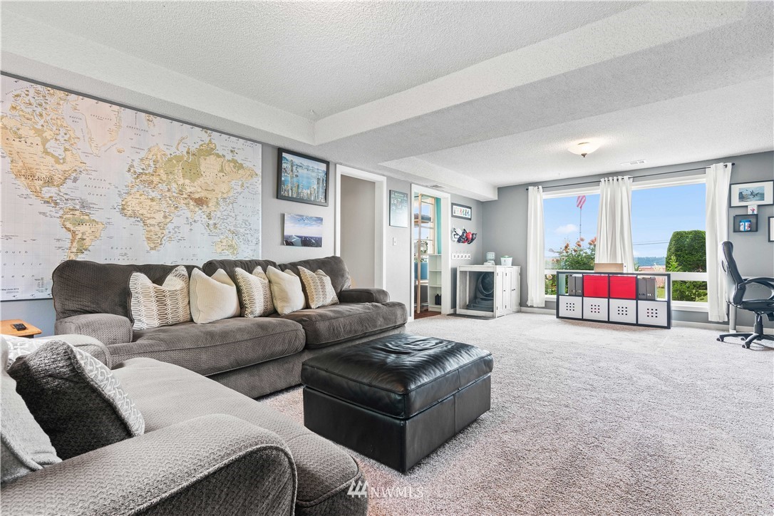 19240 99th Place South Renton, WA 98055 - Photo 15 of 37 Gallery Image 15