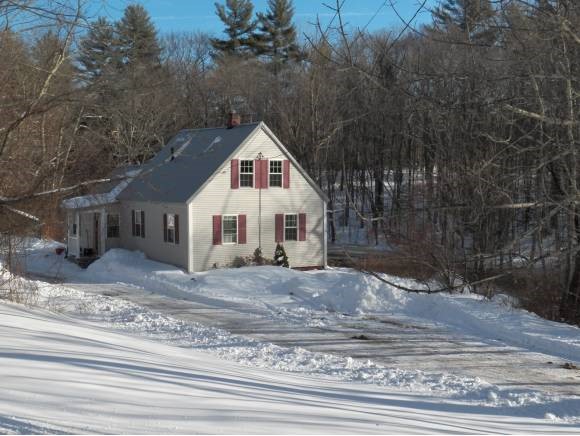 396 Middle Road Brentwood, NH 03833 - Photo 1 of 1