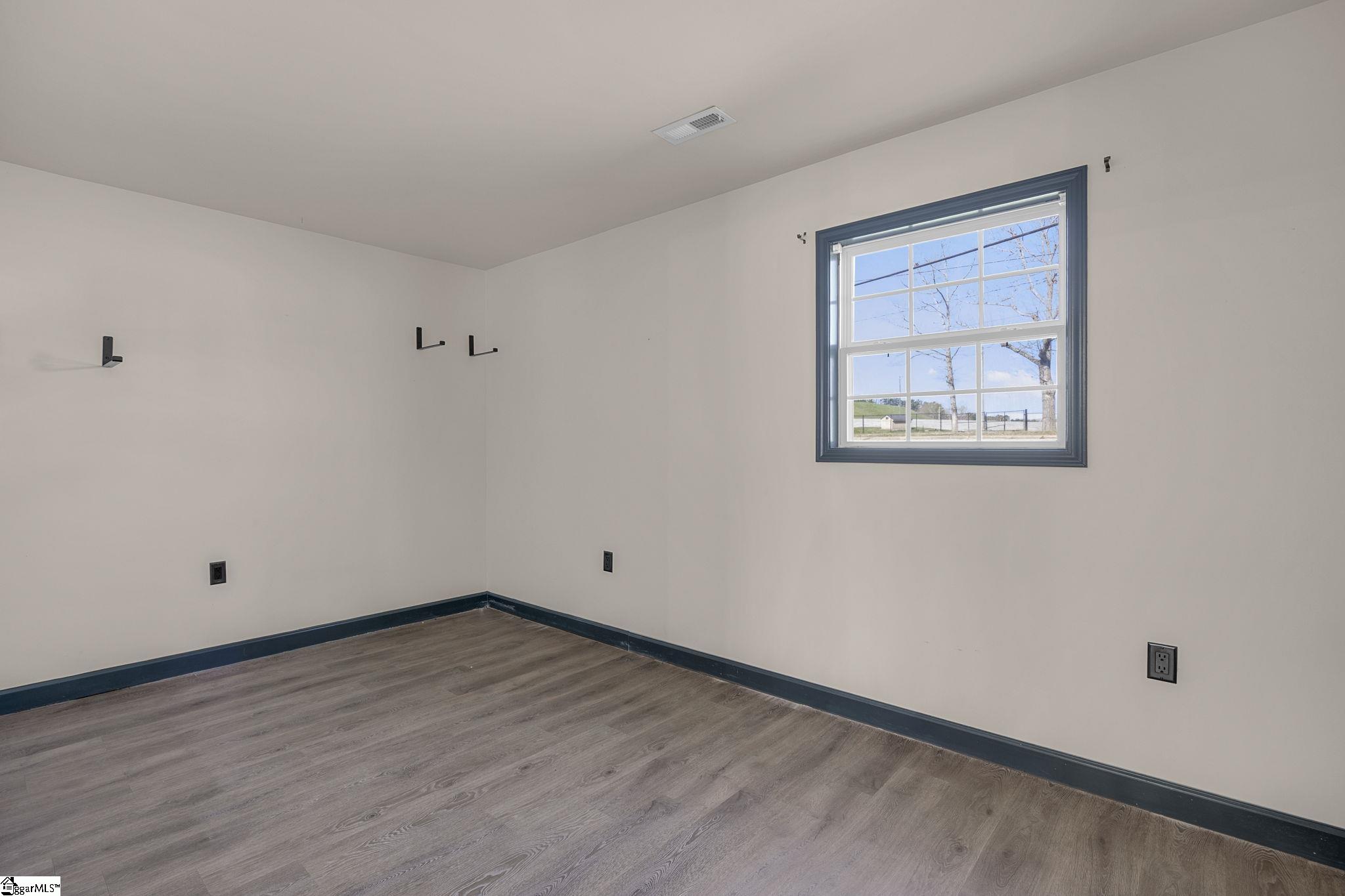815 West Main Street Pickens, SC 29671 - Photo 16 of 26
