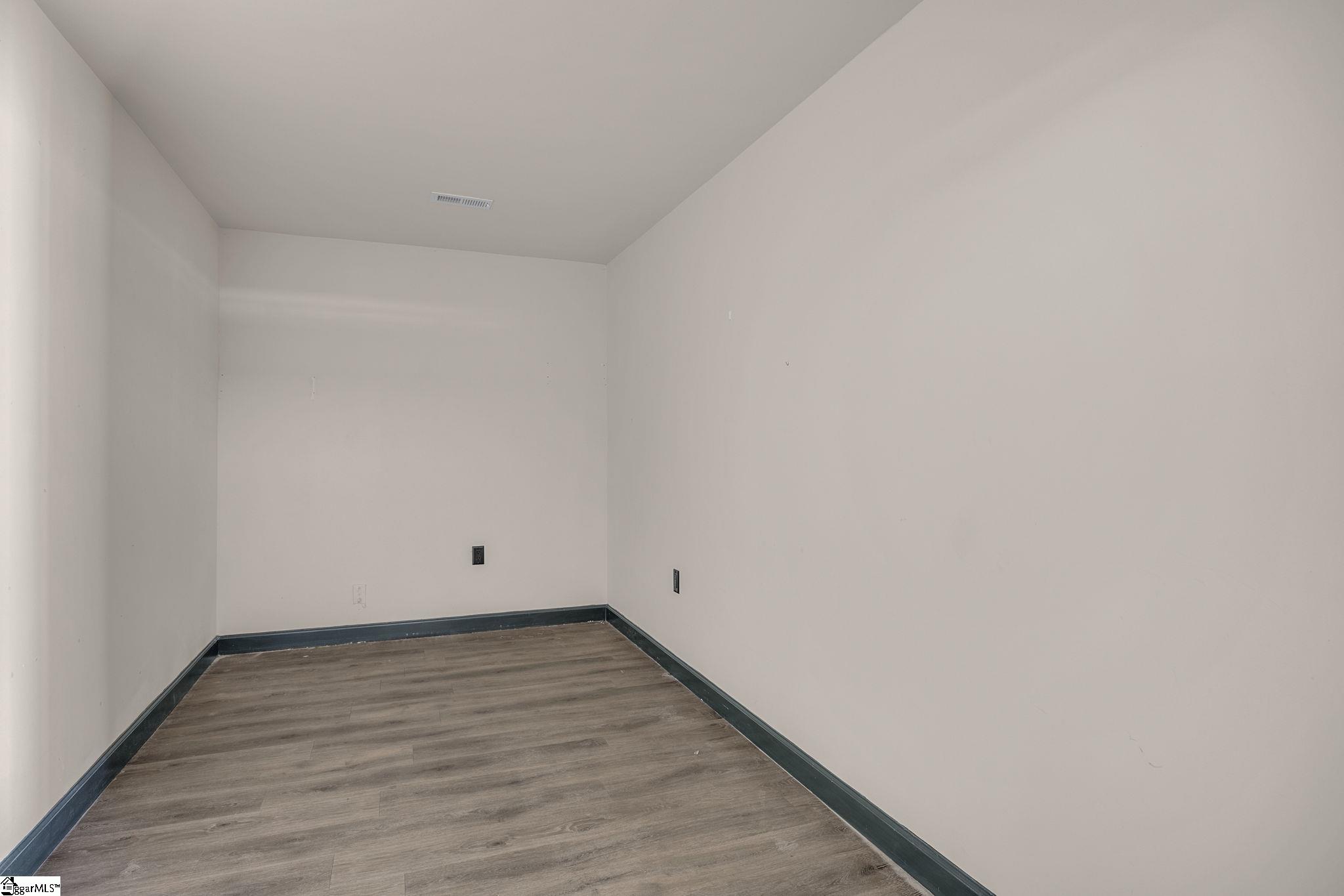 815 West Main Street Pickens, SC 29671 - Photo 9 of 26