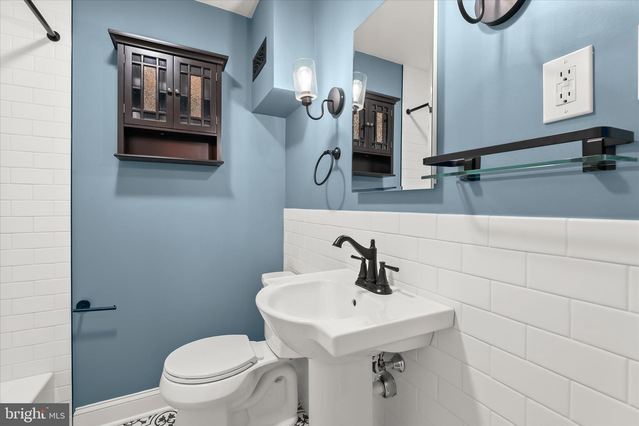 3645 Clarenell Road Baltimore, MD 21229 - Photo 29 of 43 Upper Level Full Bath