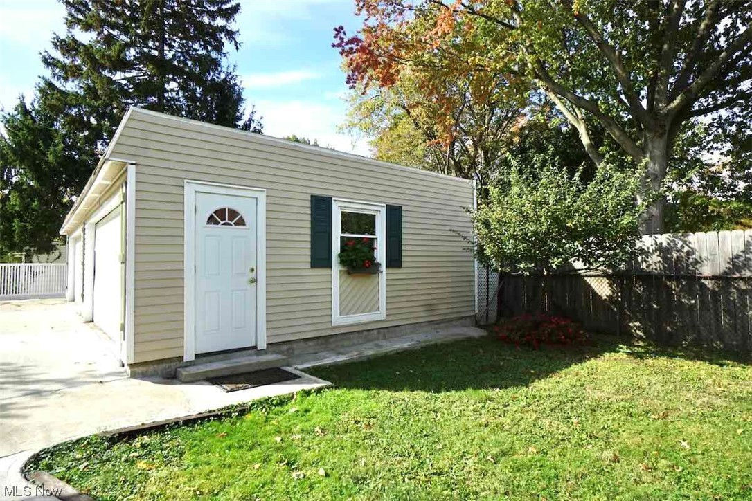 3756 Bosworth Road Cleveland, OH 44111 - Photo 13 of 23 View of 4 car garage & yard