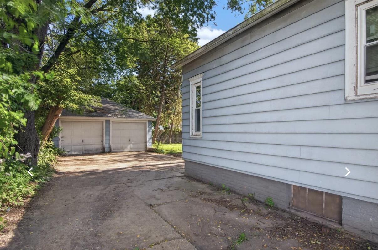 527 North Memorial Drive Racine, WI 53404 - Photo 19 of 23 IMG_0353