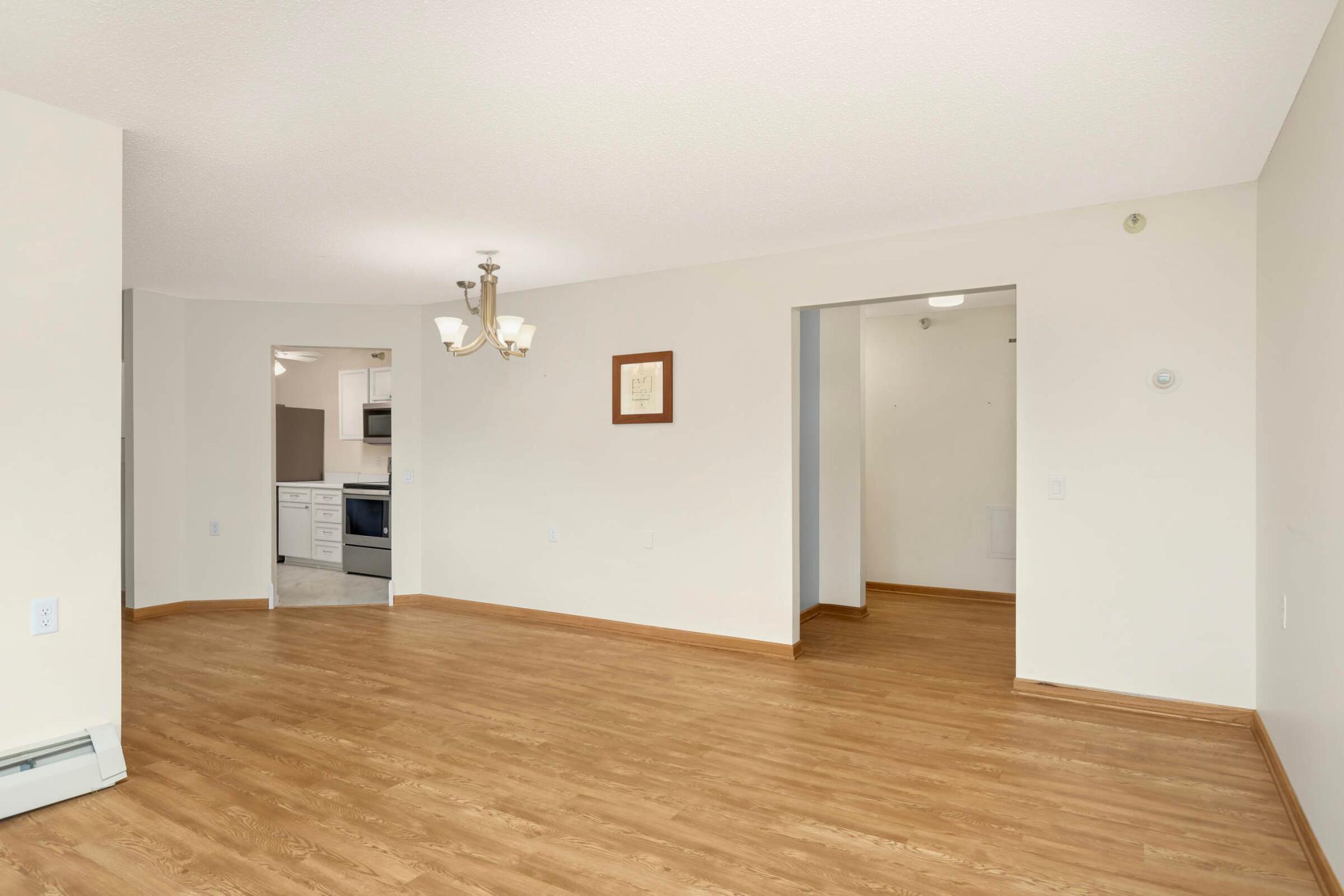 500 County B Road West, Unit 301 Roseville, MN 55113 - Photo 6 of 36 Gallery Image 6