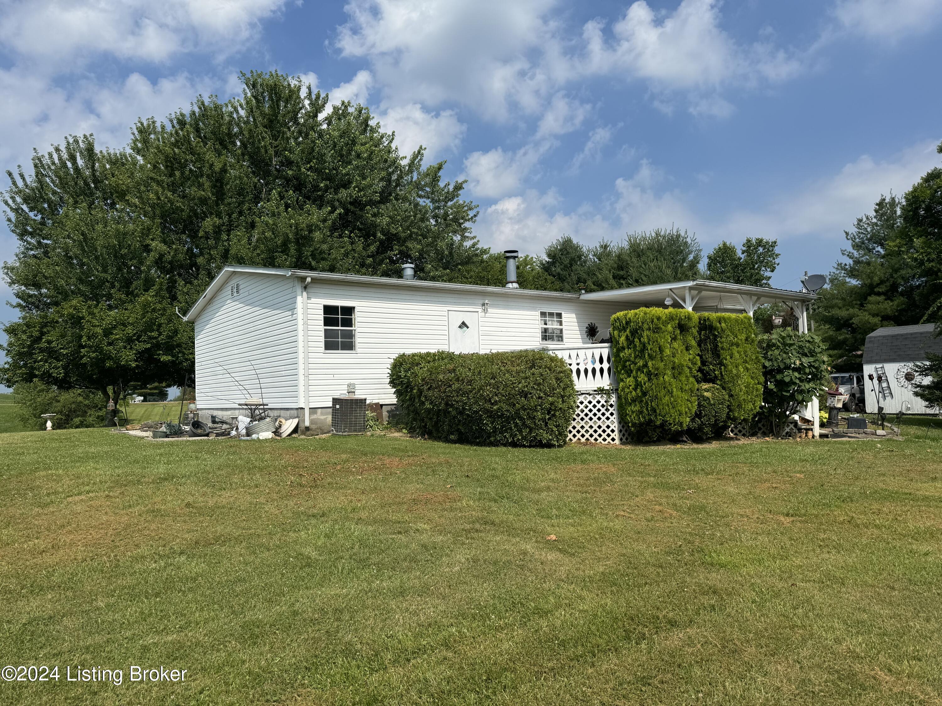 110 Weaver Ridge Road Morehead, KY 40351 - Photo 17 of 38 IMG_3328