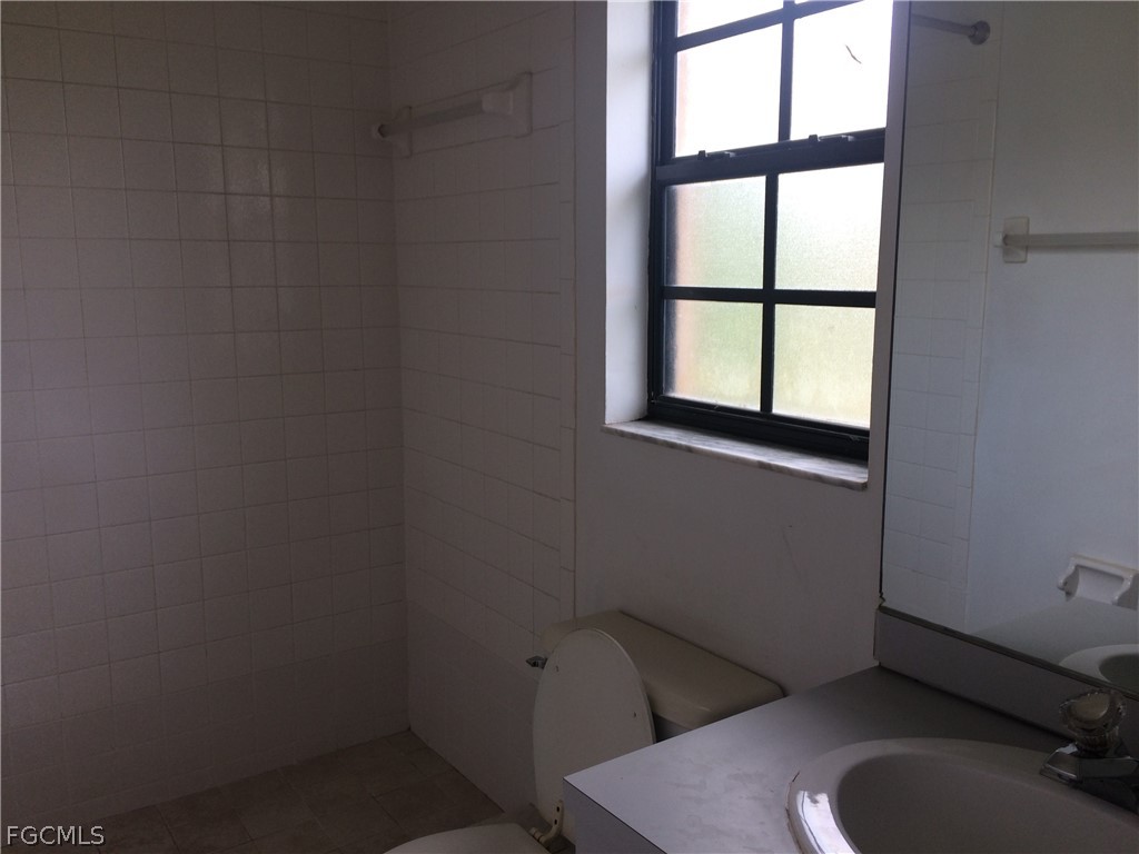 19237 Tangerine Road Fort Myers, FL 33967 - Photo 7 of 8