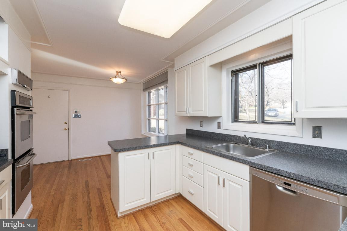 2025 Jolly Road Baltimore, MD 21209 - Photo 14 of 44 Beautiful, updated kitchen!