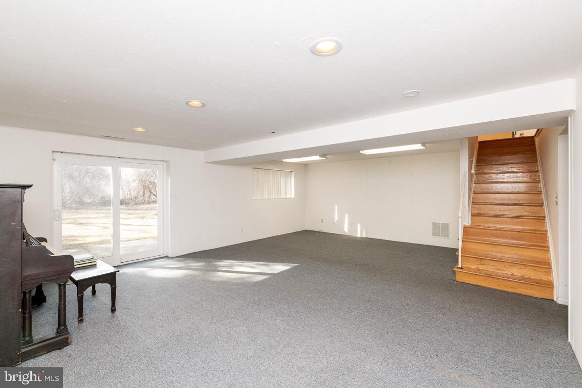 2025 Jolly Road Baltimore, MD 21209 - Photo 31 of 44 Light-filled lower level with doors to yard!