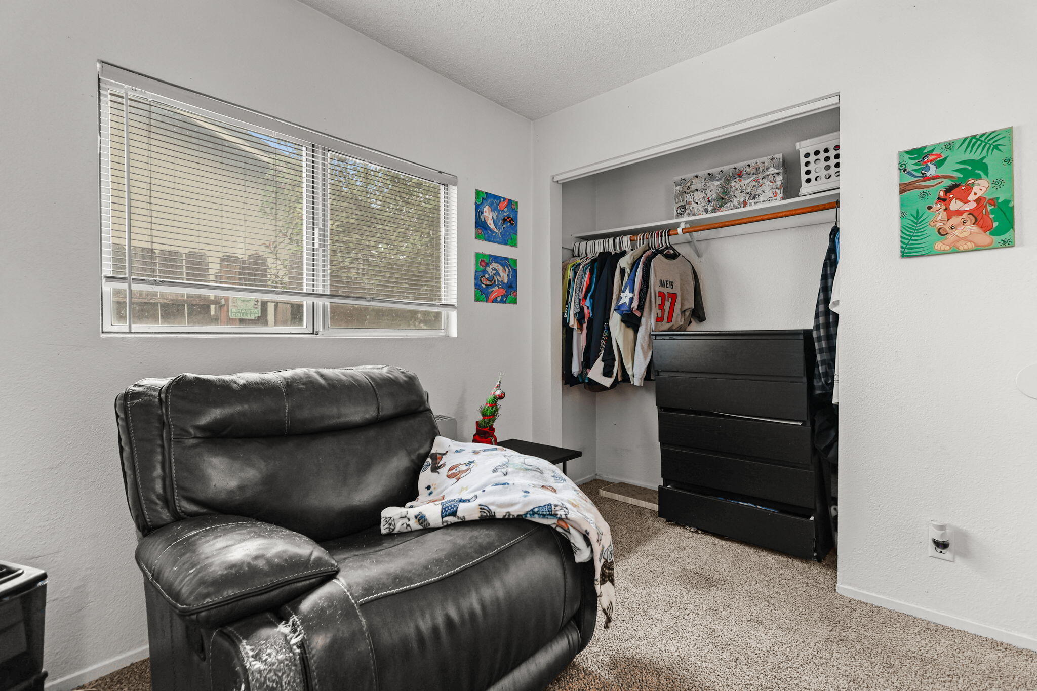 1220 Pershing Street Redding, CA 96003 - Photo 16 of 19 18-web-or-mls-_K3A2258_1