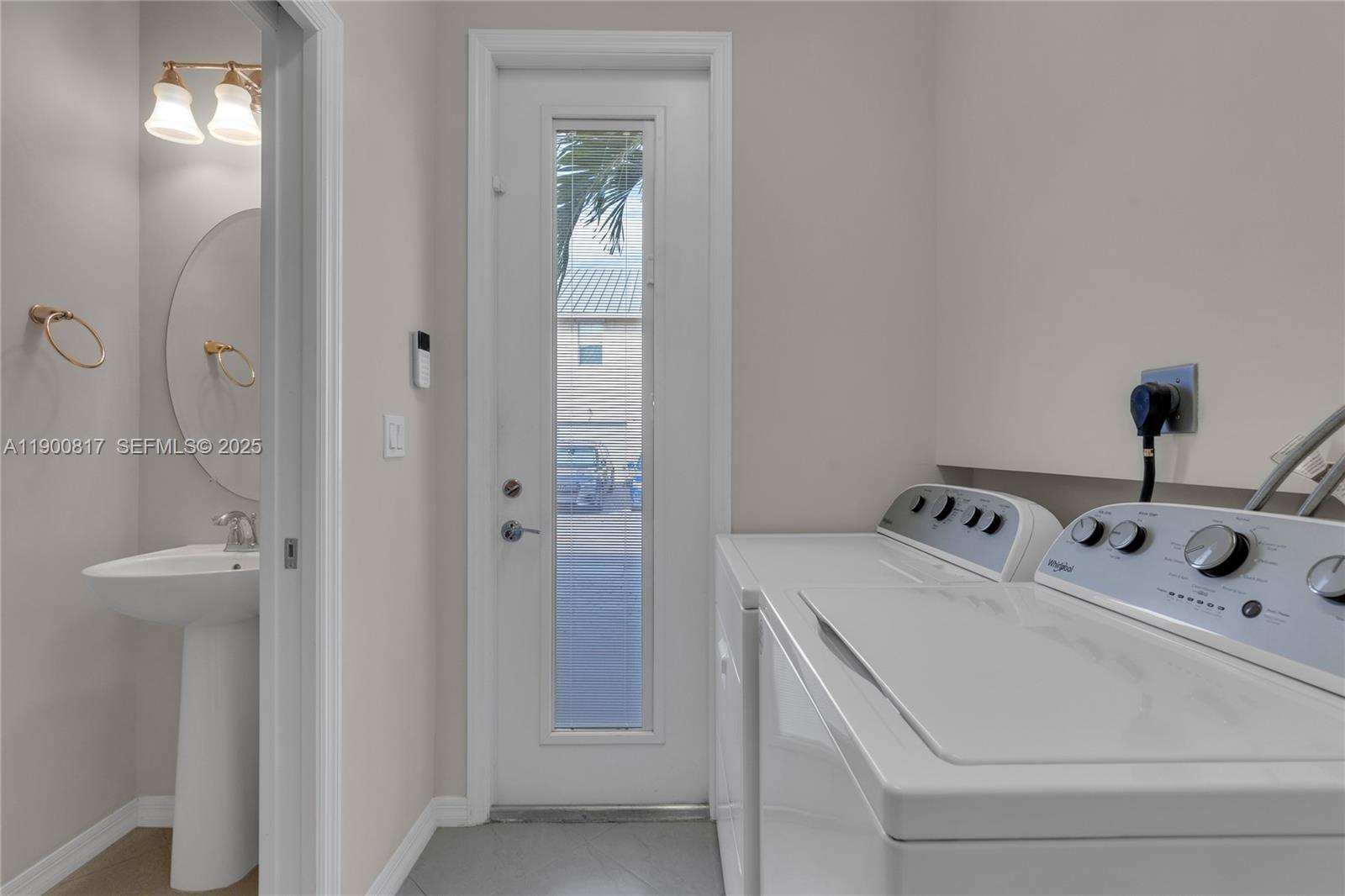 4810 Eucalyptus Drive, Unit 3 Hollywood, FL 33021 - Photo 13 of 32