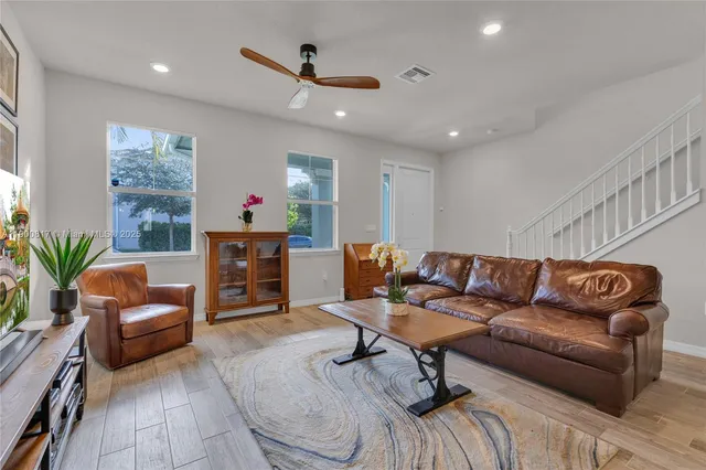 $549,000 | 4810 Eucalyptus Drive, Unit 3, Hollywood, FL 33021