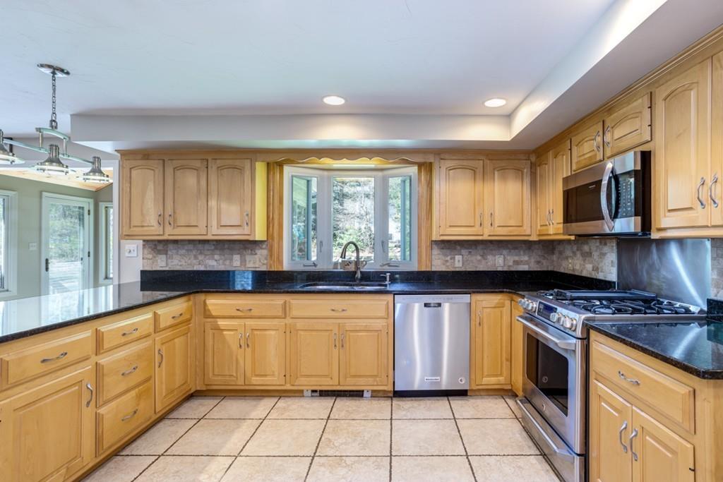 17 Symmes Road Franklin, MA 02038 - Photo 14 of 42 Gallery Image 14