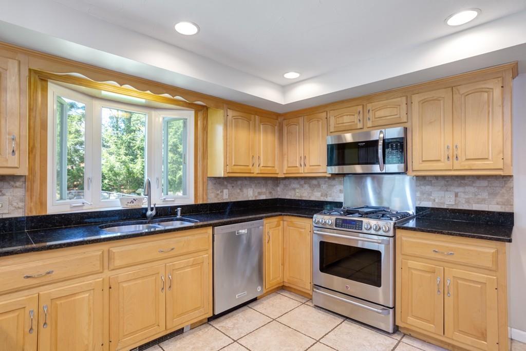 17 Symmes Road Franklin, MA 02038 - Photo 18 of 42 Gallery Image 18