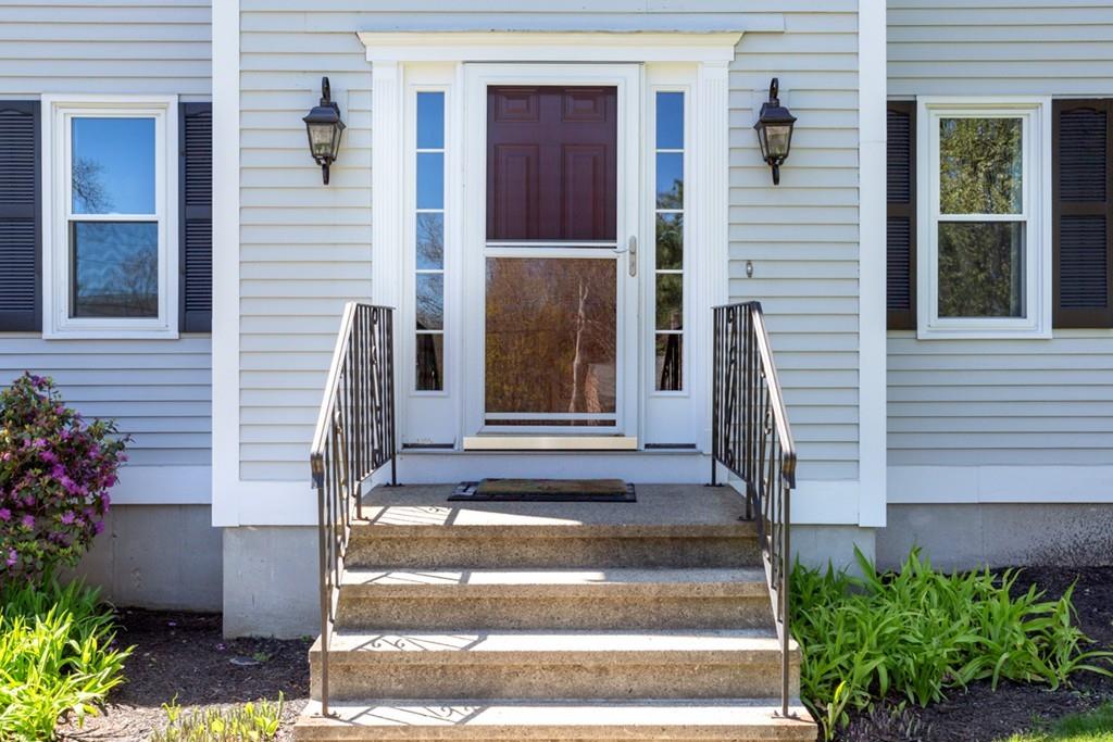 17 Symmes Road Franklin, MA 02038 - Photo 5 of 42 Gallery Image 5