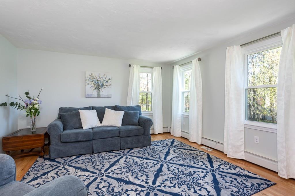 17 Symmes Road Franklin, MA 02038 - Photo 9 of 42 Gallery Image 9