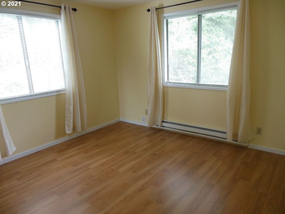 2335 42nd Street Florence, OR 97439 - Photo 8 of 11