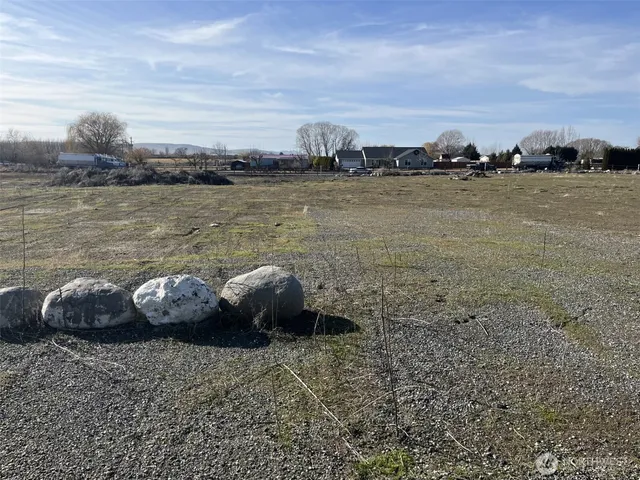 $120,000 | 0 South Pancho Villa Lane, Othello, WA 99344