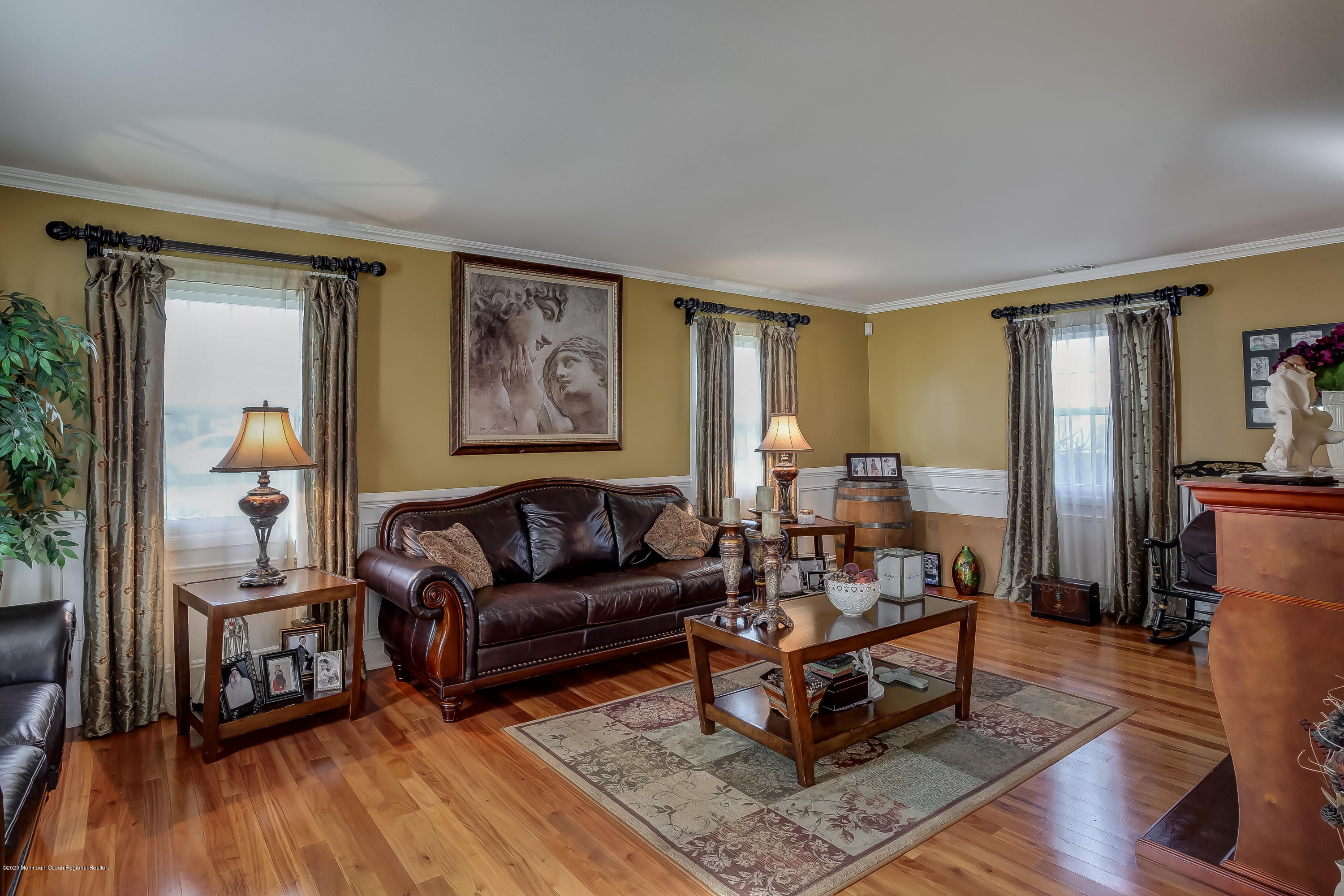 4 Taylor Road Marlboro, NJ 07746 - Photo 7 of 26 Living (2)