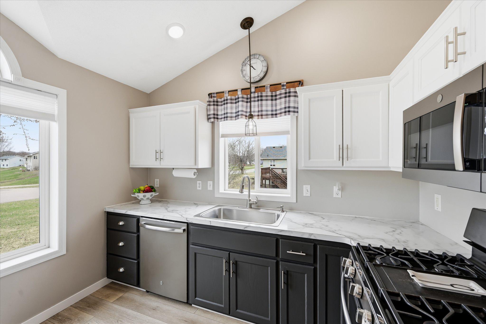 402 Birch Street Southwest Isanti, MN 55040 - Photo 5 of 45