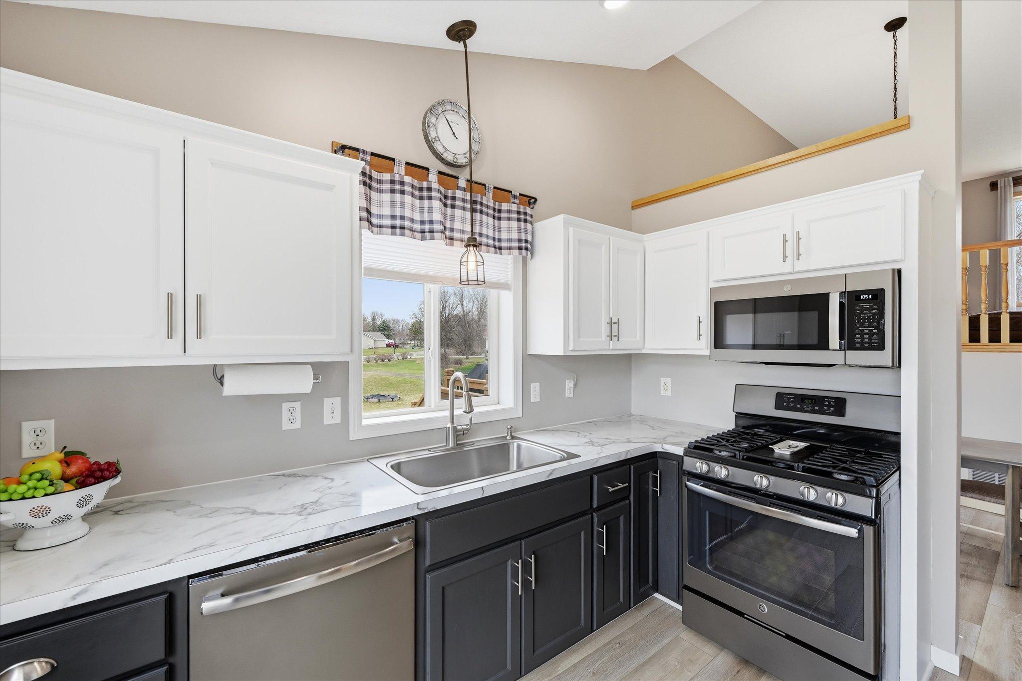402 Birch Street Southwest Isanti, MN 55040 - Photo 10 of 45