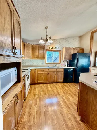 $795,000 | 52 Deerpath Road, Tracy, MN 56175
