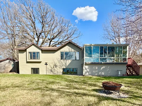 $795,000 | 52 Deerpath Road, Tracy, MN 56175
