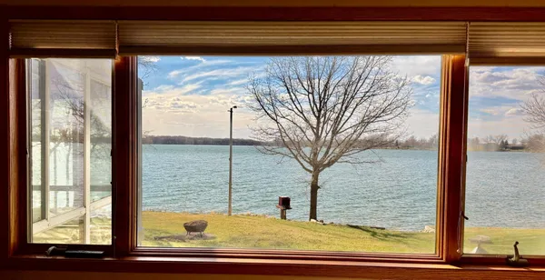 $795,000 | 52 Deerpath Road, Tracy, MN 56175
