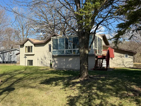 $795,000 | 52 Deerpath Road, Tracy, MN 56175