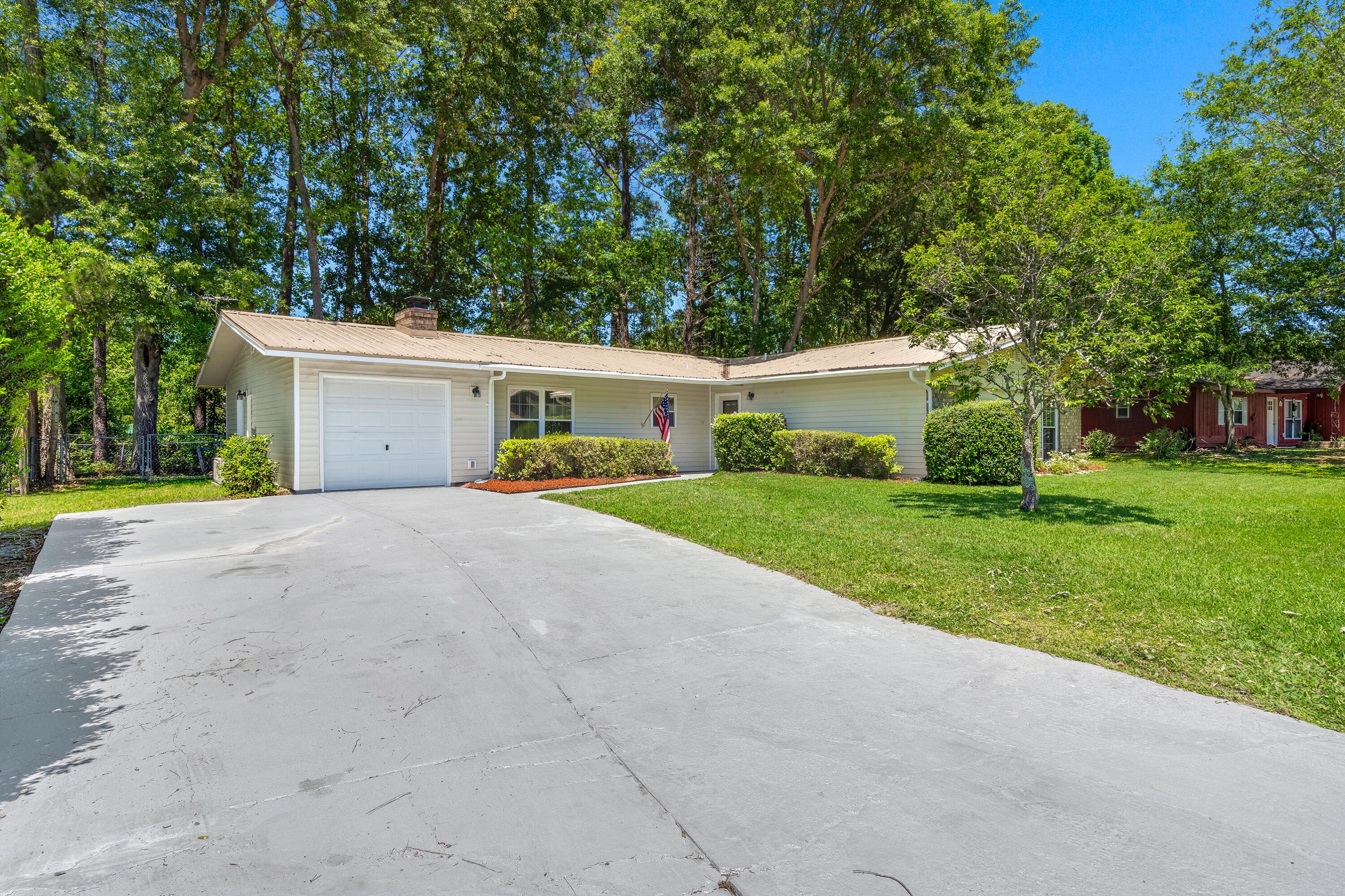 607 Piedmont Lane Ladson, SC 29456 - Photo 2 of 32 1