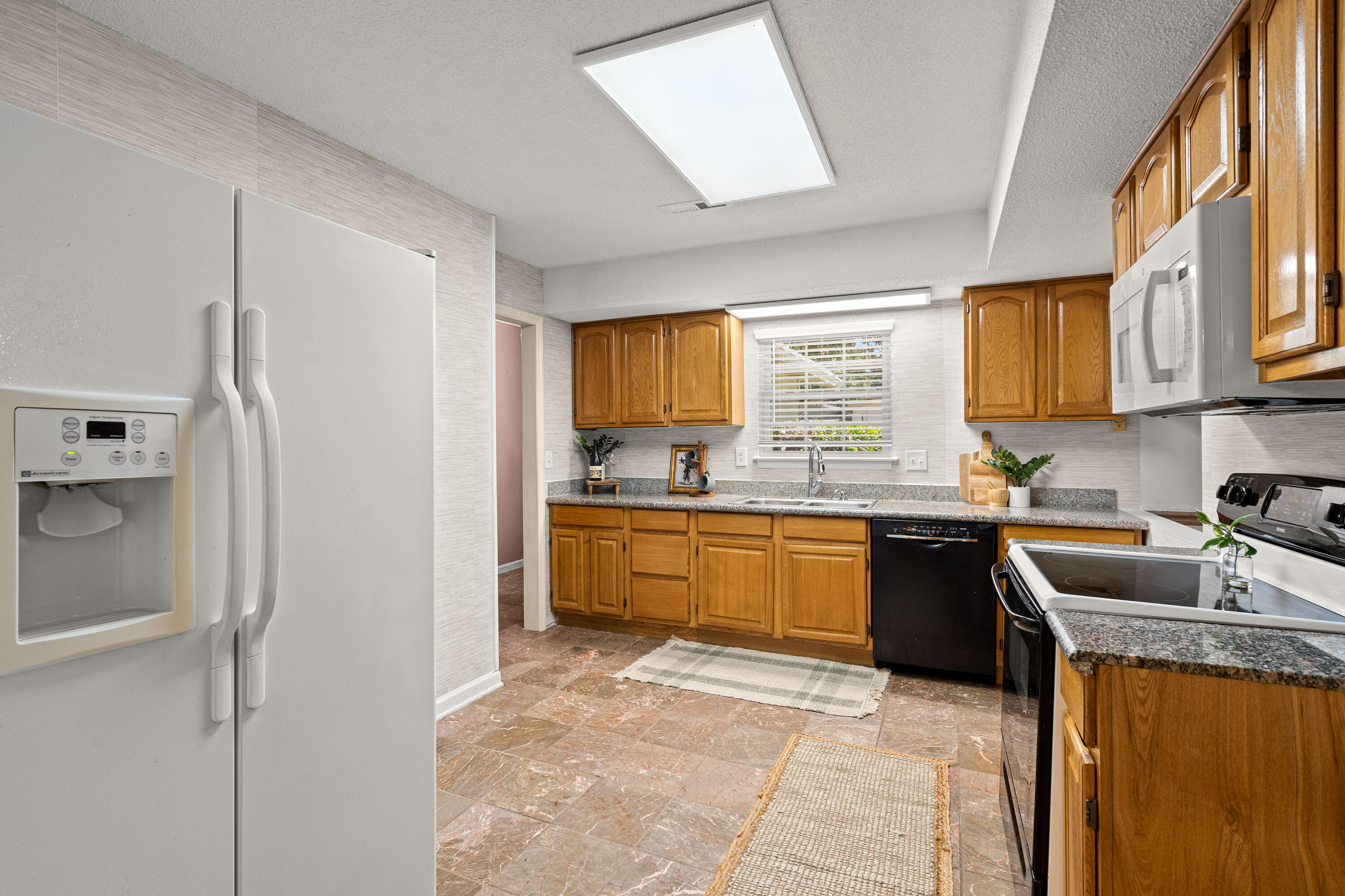 607 Piedmont Lane Ladson, SC 29456 - Photo 7 of 32 10