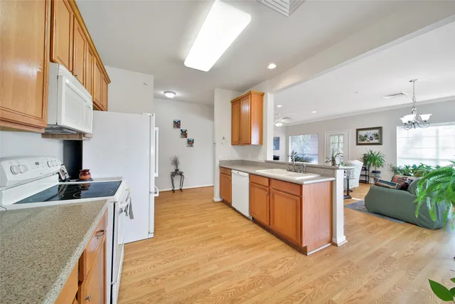 $259,900 | 2815 Kings Crossing Drive, Unit 214, Kingwood, TX 77345