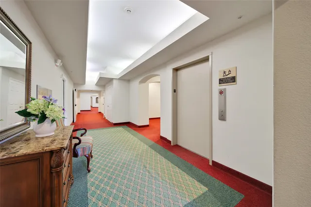 $259,900 | 2815 Kings Crossing Drive, Unit 214, Kingwood, TX 77345