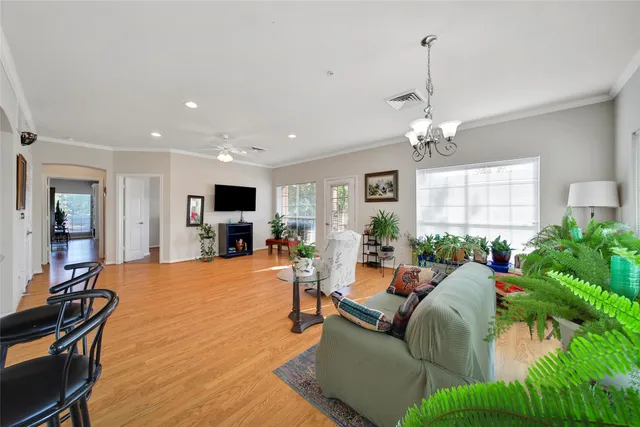 $259,900 | 2815 Kings Crossing Drive, Unit 214, Kingwood, TX 77345