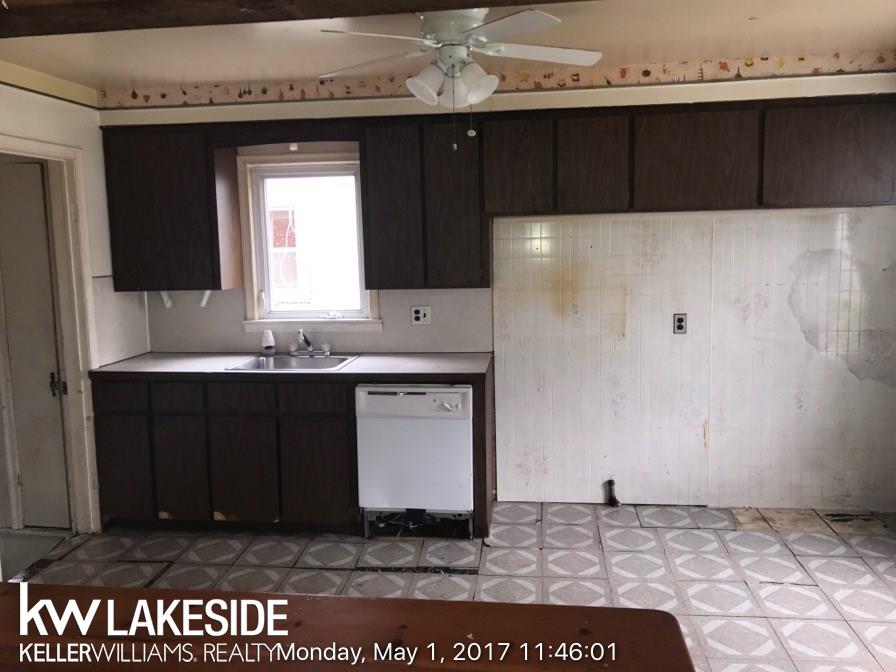 19380 Martin Road Roseville, MI 48066 - Photo 4 of 12