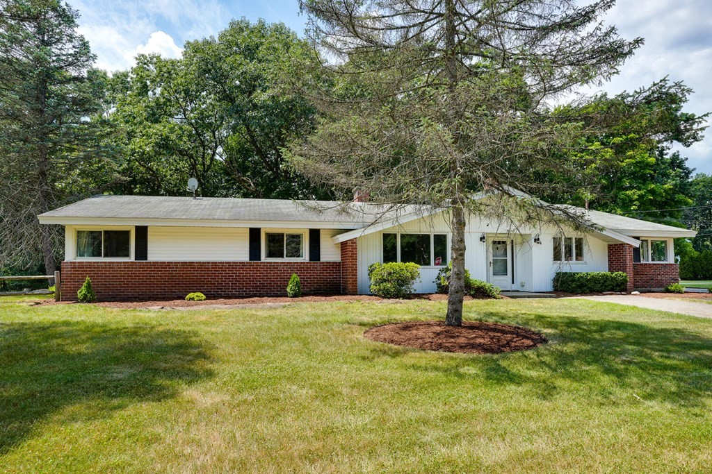54 Bradford Road Framingham, MA 01701 - Photo 1 of 31 Gallery Image 1