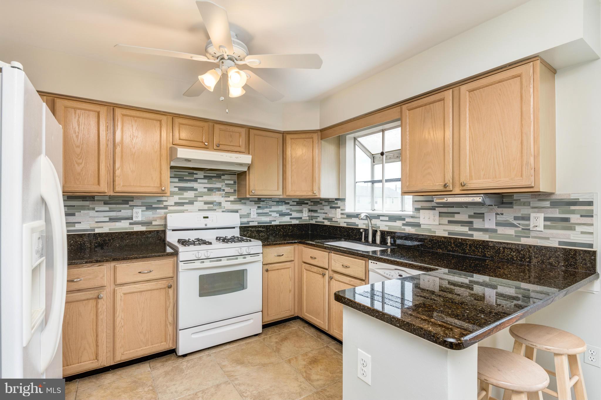 2438 Winding Ridge Road Odenton, MD 21113 - Photo 6 of 20 Kitchen