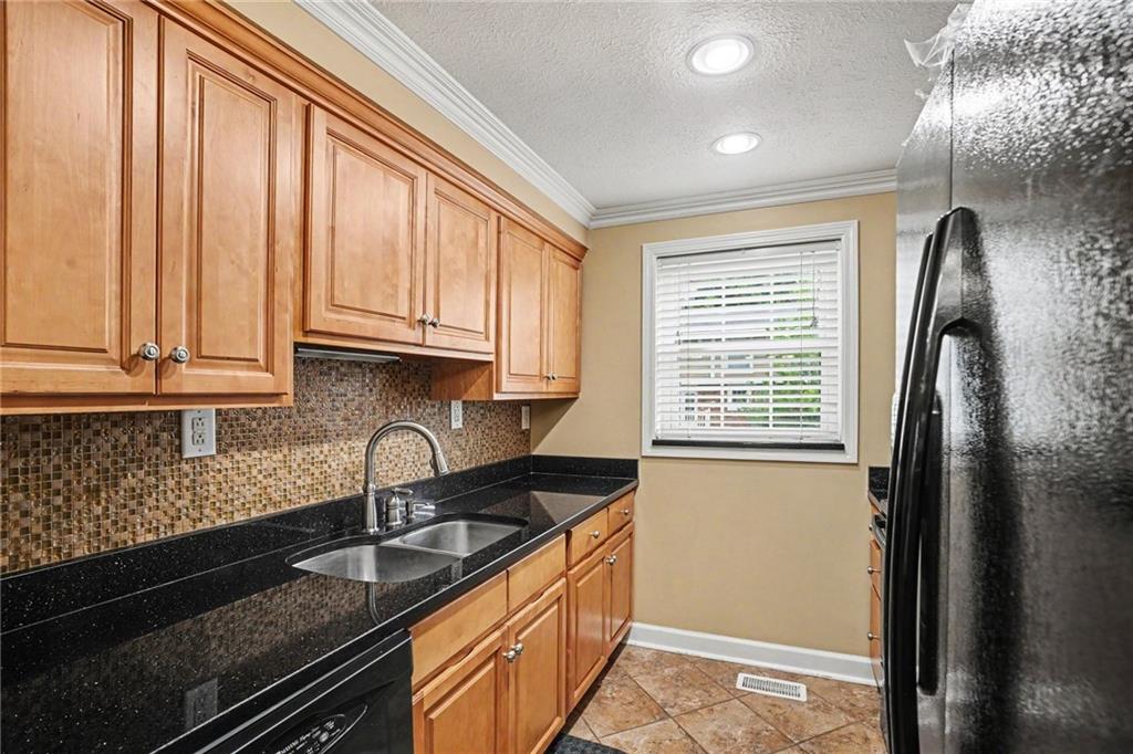 5495 Library Road, Unit 10 Bethel Park, PA 15102 - Photo 13 of 28