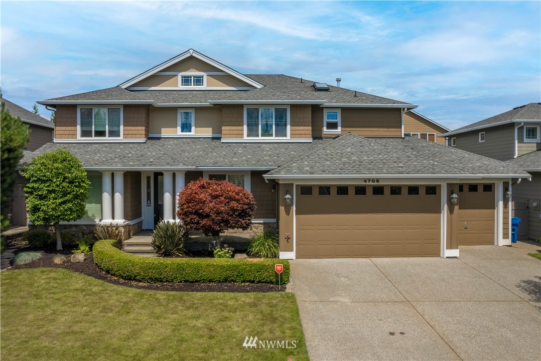4708 Northeast 1st Place Renton, WA 98059 - Photo 1 of 34 Gallery Image 1